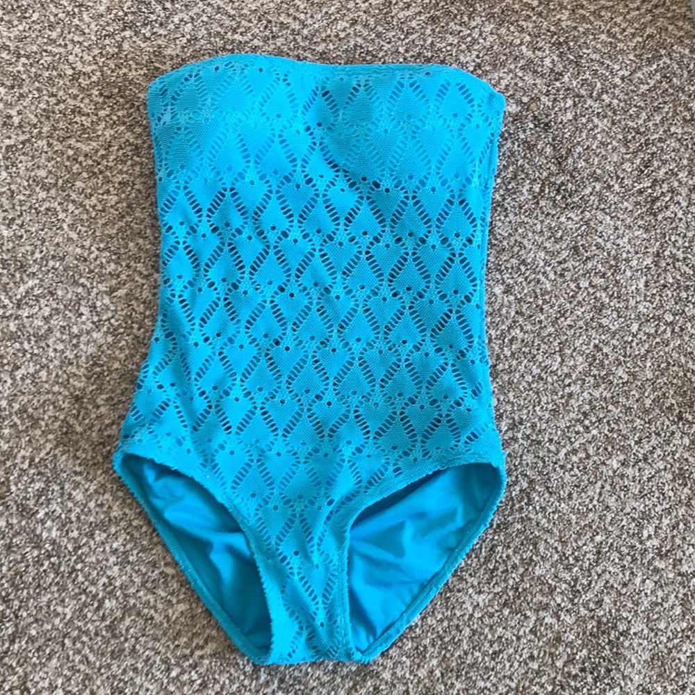 One piece swimsuit